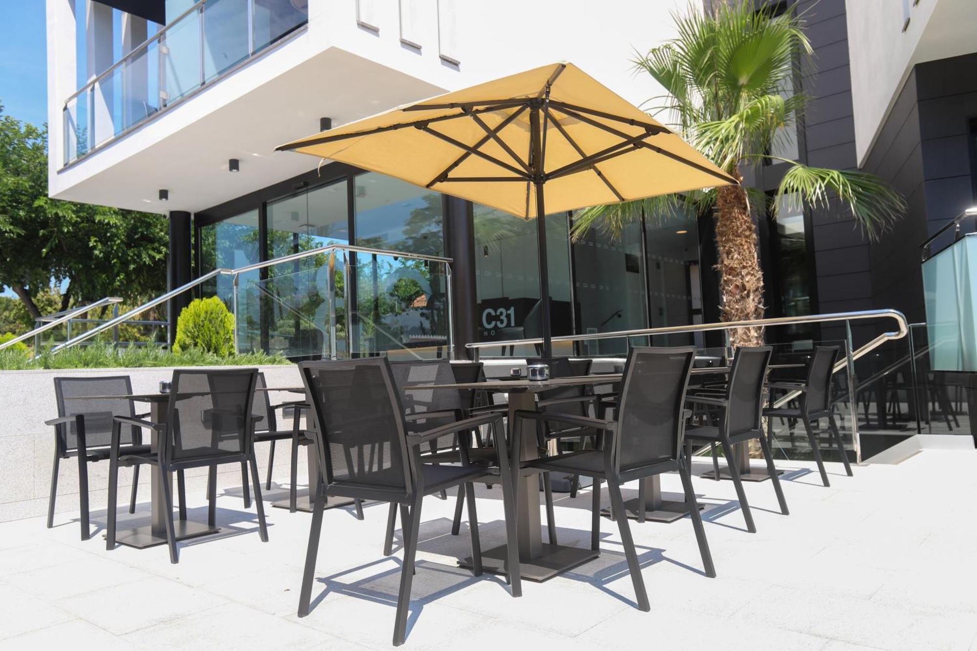 Hotel C31 Castelldefels Exterior photo